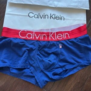 Calvin Klein Microfiber low rise  Trunk - US patriots blue new